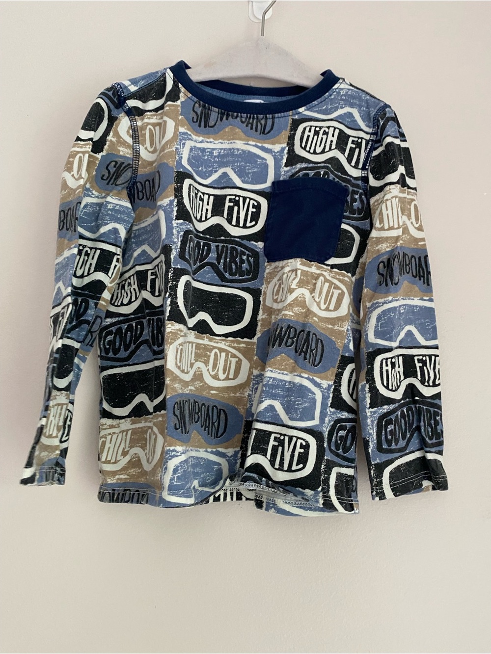 Art and Eden snowboard long sleeve toddler size 4T